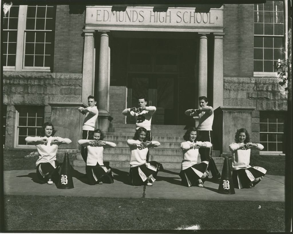 Miniature of Burlington High School - Cheerleaders