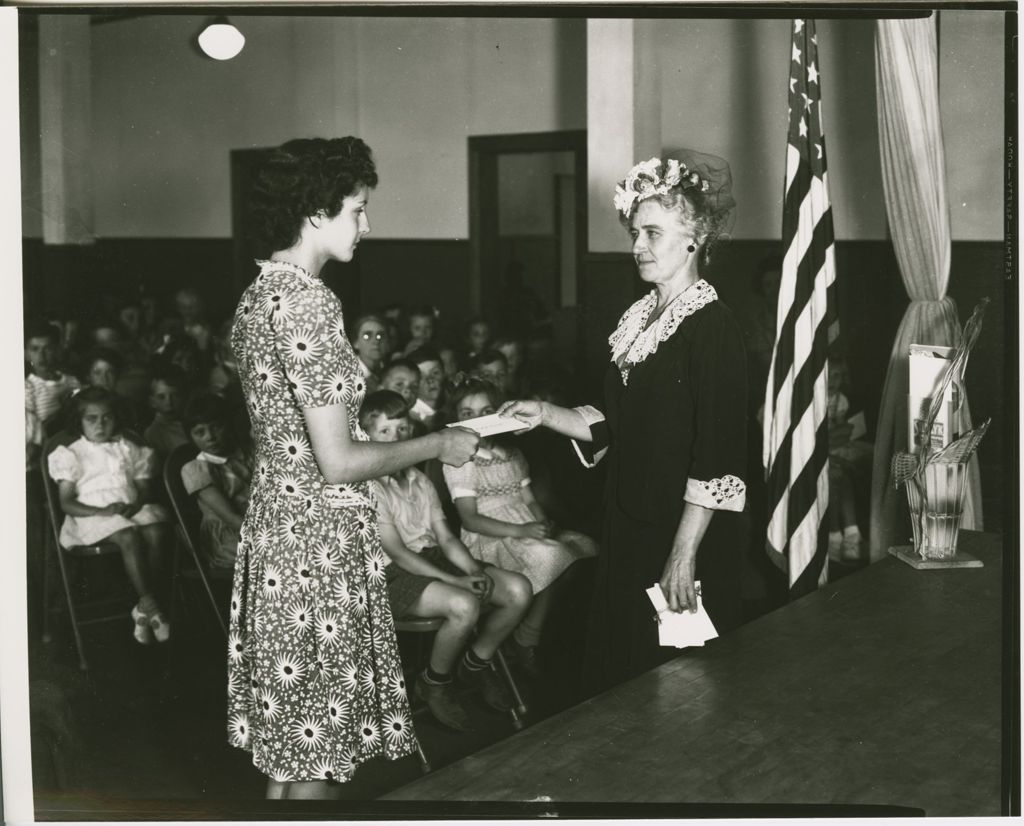 Miniature of Graduations - Unidentified