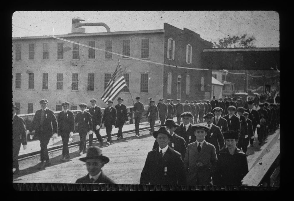 Miniature of Parade at bridge Vergennes